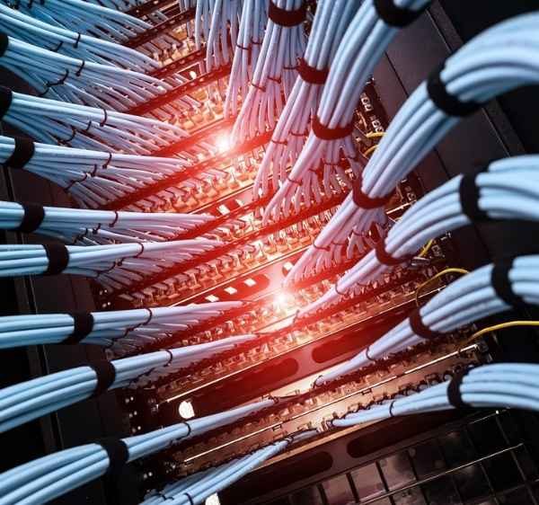 Server Infrastructure - Adler AIS